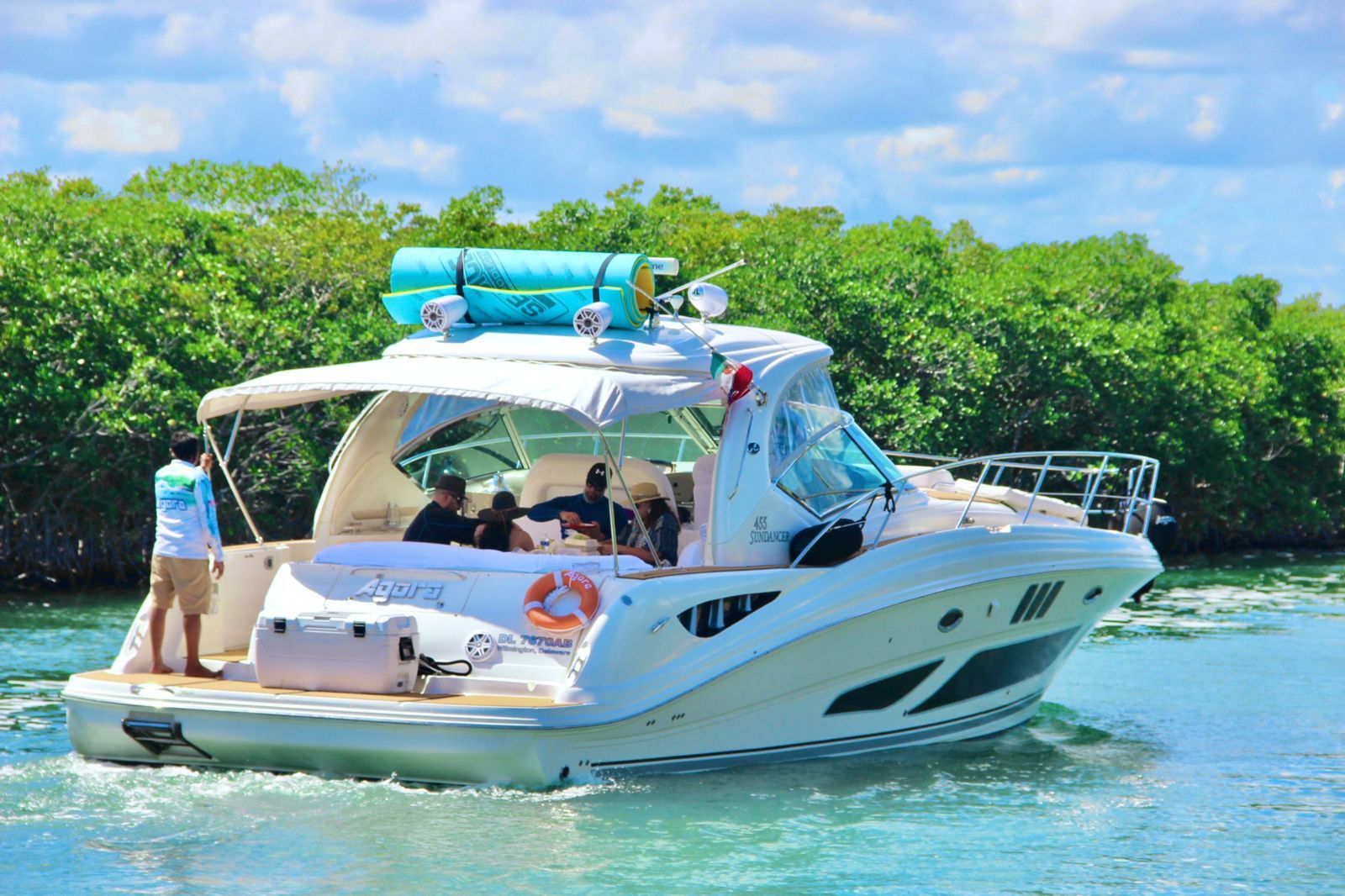 #1 Yacht Rentals Alquiler de Cancún - Sundancer Agora