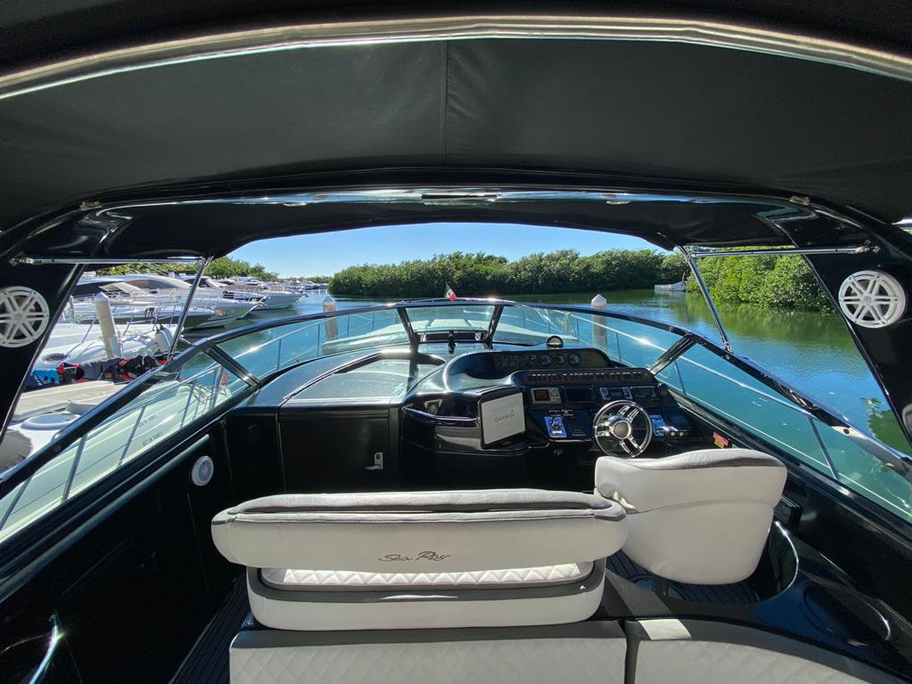 Alquiler de Charter en Cancún México - Sea Rey - Mia