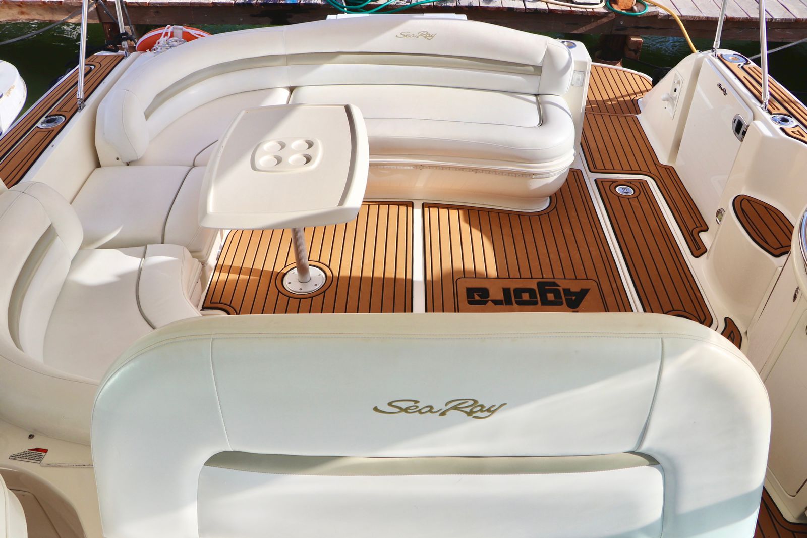 Alquiler de barcos más votados Alquiler de Cancún - Sundancer Agora