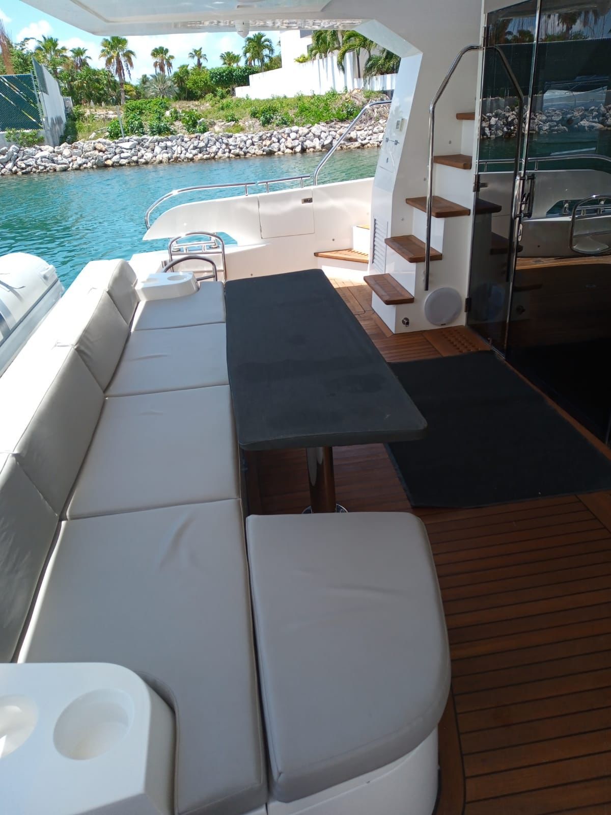 Alquiler de yates de cumpleaños Cancún México - Hudson