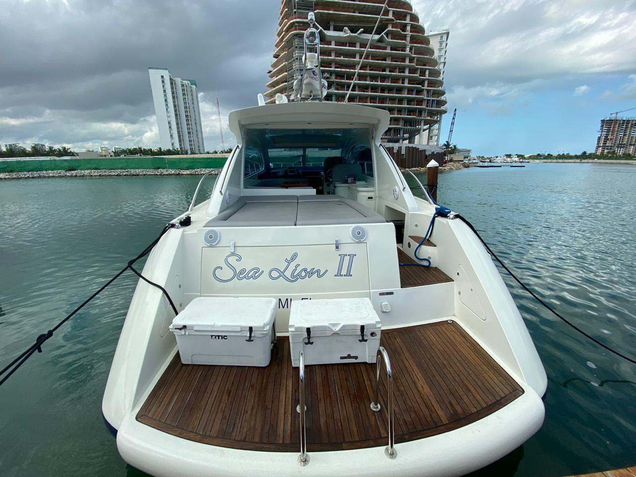 Cancun Mexico Best Yacht Rental - Cantieri Navali - Sea Leon