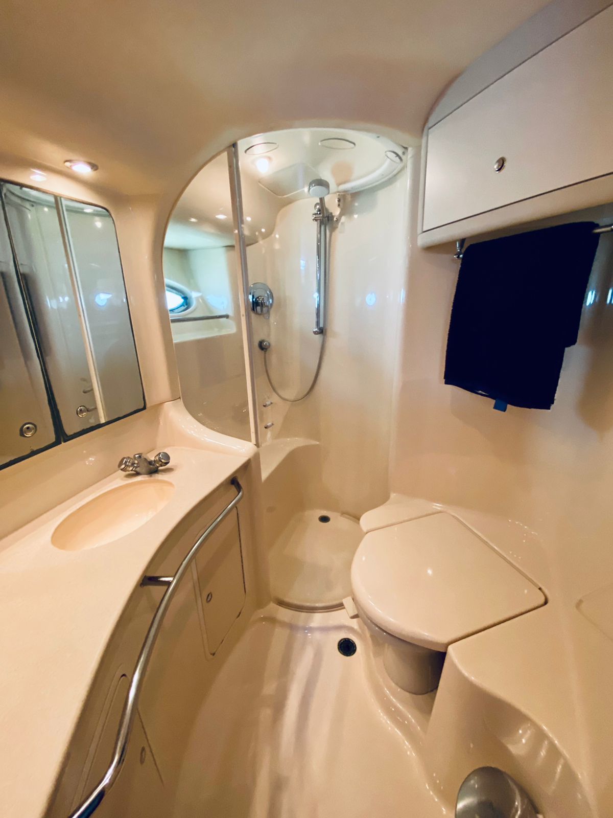 Las Mejores Fiestas en Barco Cancún - Sea Ray - Carpe Diem