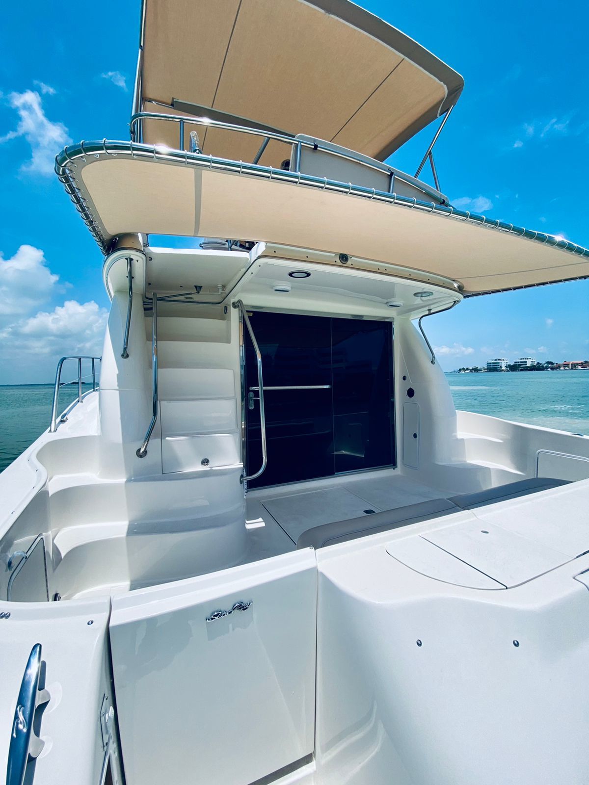 Lista de renta de botes en Cancún - Sea Ray - Carpe Diem