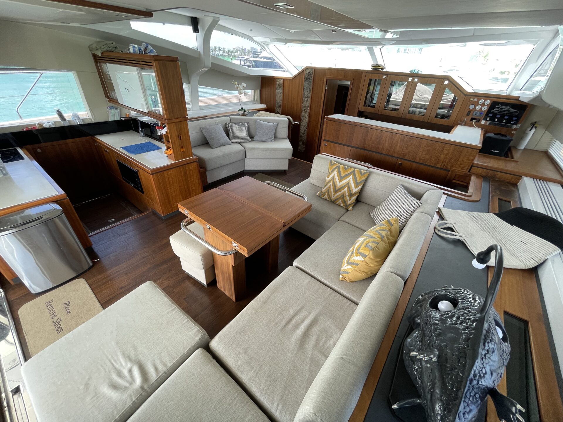 Martes Renta de Catamarán Cancún México - Hudson