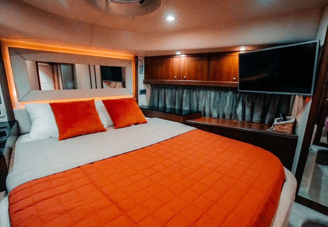 Renta de Barcos Cancún Todo Incluido - Viking Unico