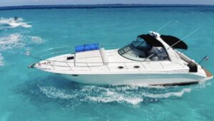 Renta de Lanchas VIP Cancún México - Sensus Vitae