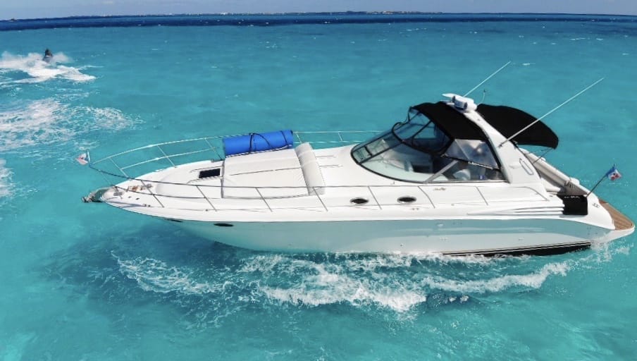 Renta de Lanchas VIP Cancún México - Sensus Vitae