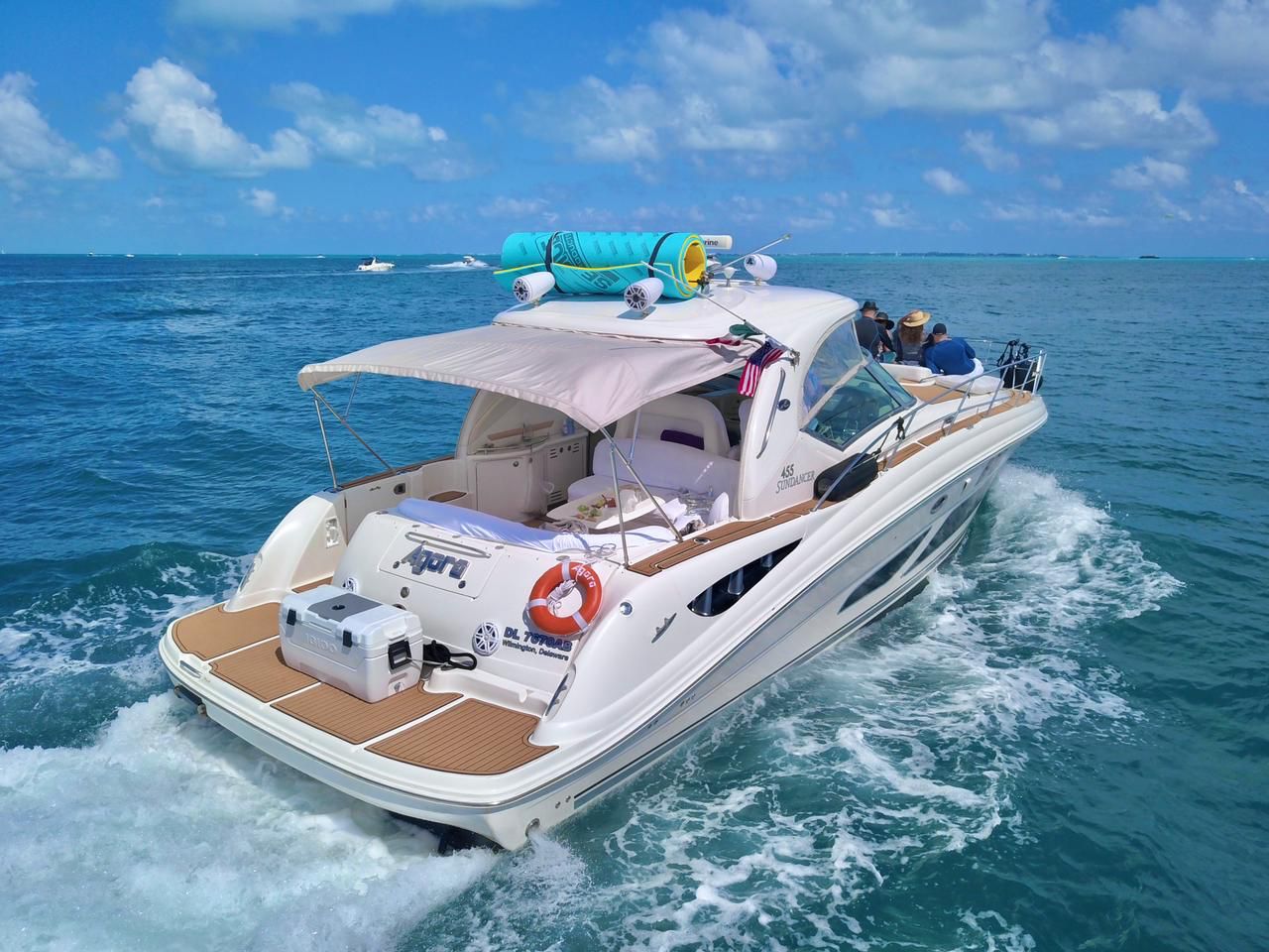 Renta de Yates Cancún - Sundancer Agora