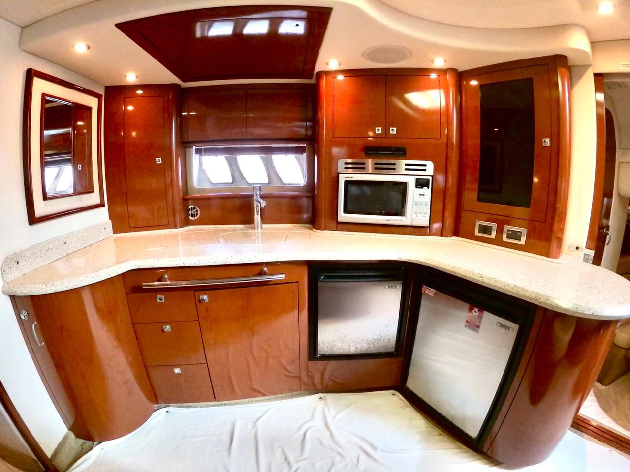 Renta de Yates en Cancún - Sundancer Agora