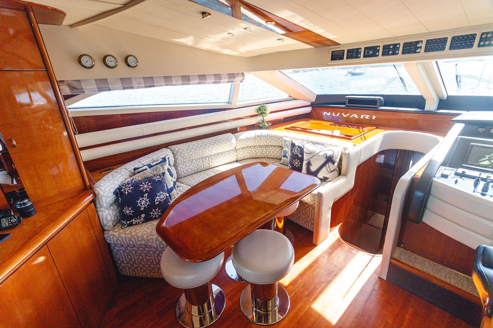 Reserva un Charter Cancún - Nuvari - Nuvari