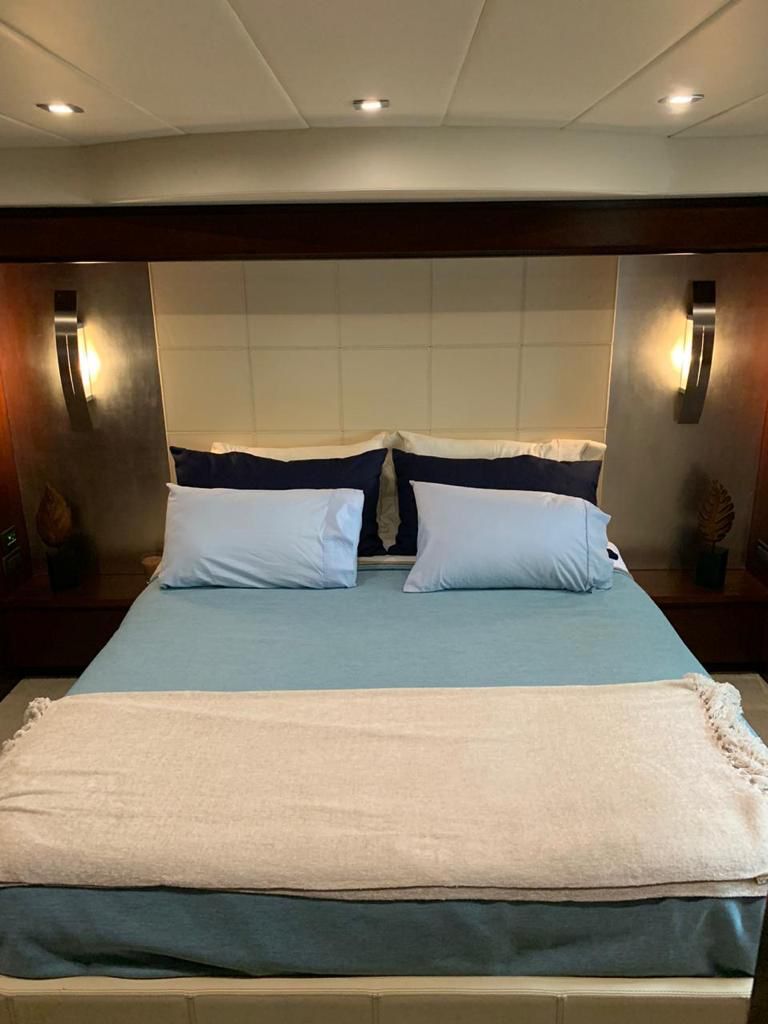 Renta de Catamarán en Cancún Coolest - Uniesse