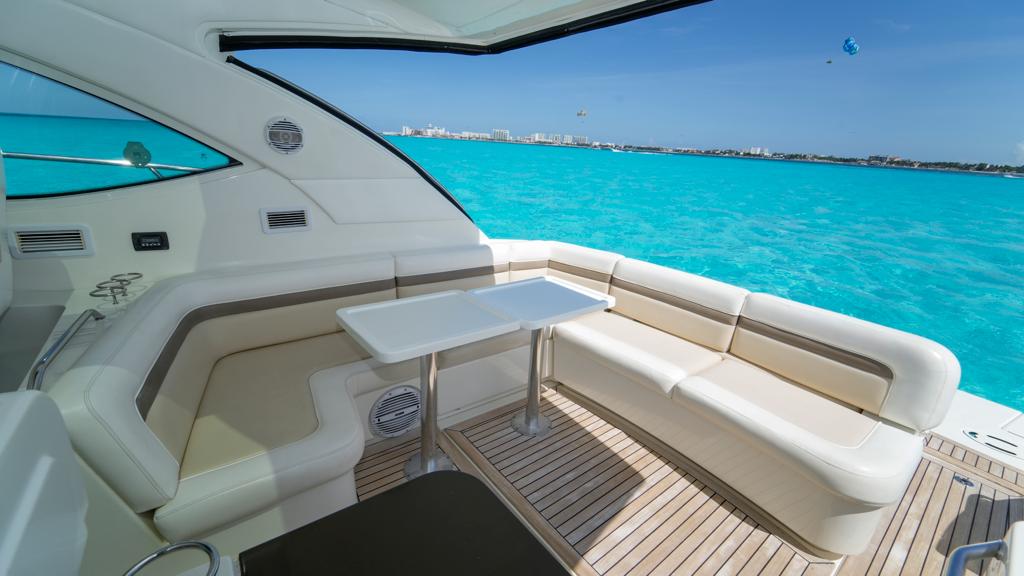 Renta de Yates en Cancún con Chofer - Sea Ray - Seaduction