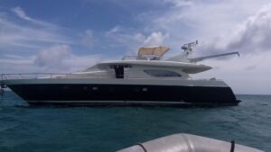 Reservar un Alquiler de Barco Cancún México - Mr Cancun - Ferreti